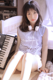 年轻的女教师